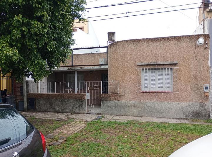Casa · 80m² · 2 Dormitorios