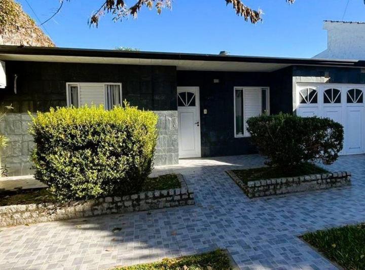 Casa · 85m² · 3 Ambientes · 1 Cochera