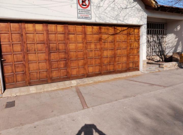 Local comercial · 200m² · 7 Ambientes · 3 Cocheras