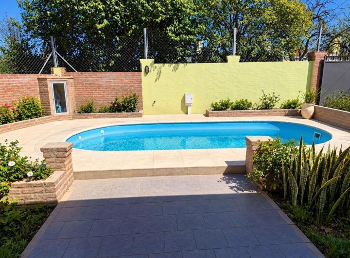 Casa · 143m² · 2 Dormitorios · 1 Cochera