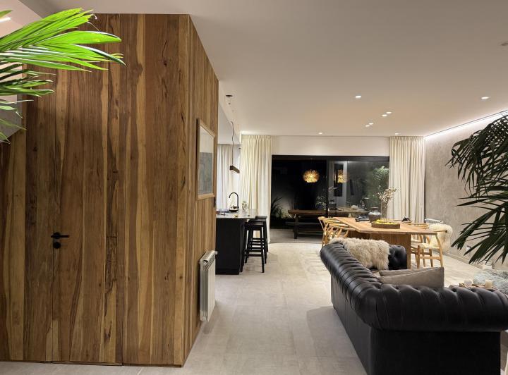 Casa · 165m² · 6 Ambientes · 2 Cocheras