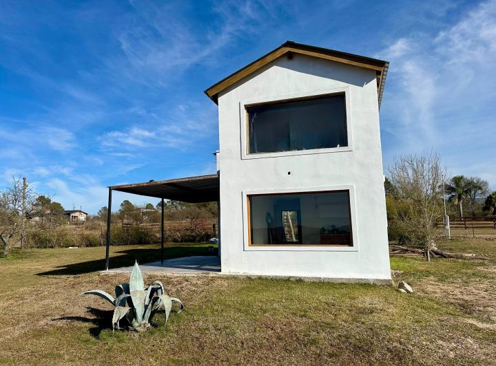 Casa · 95m² · 4 Ambientes · 1 Cochera