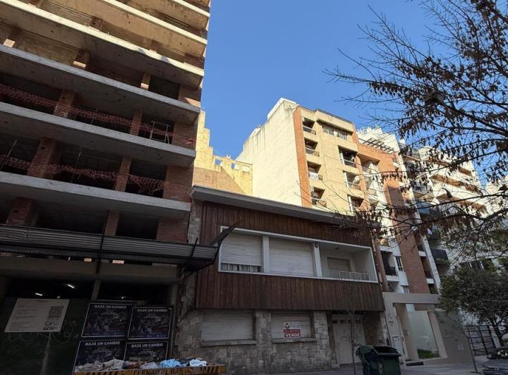 Casa · 281m² · 4 Ambientes · 1 Cochera