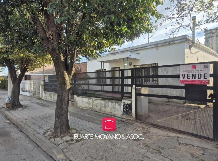 Casa · 456m² · 4 Ambientes · 1 Cochera