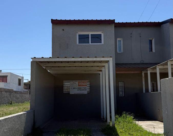 Casa · 75m² · 6 Ambientes