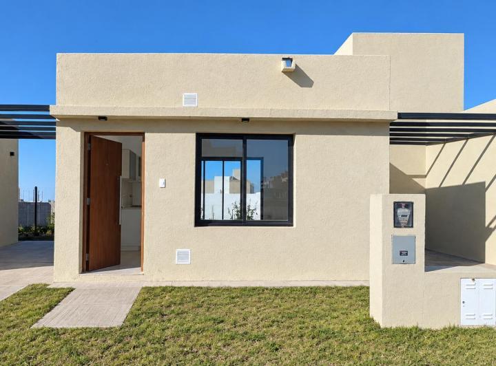 Casa · 58m² · 2 Ambientes · 1 Cochera