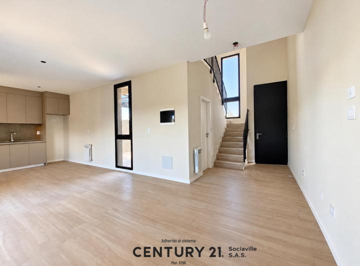 Casa · 131m² · 5 Ambientes · 2 Cocheras