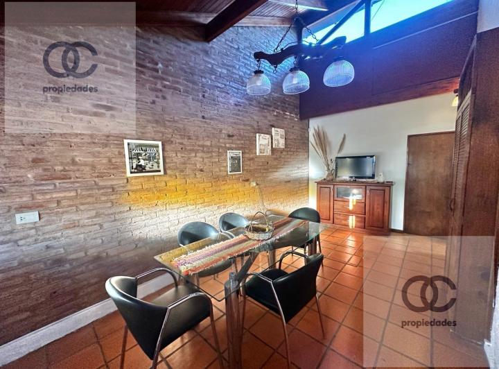 Casa · 135m² · 7 Ambientes · 1 Cochera