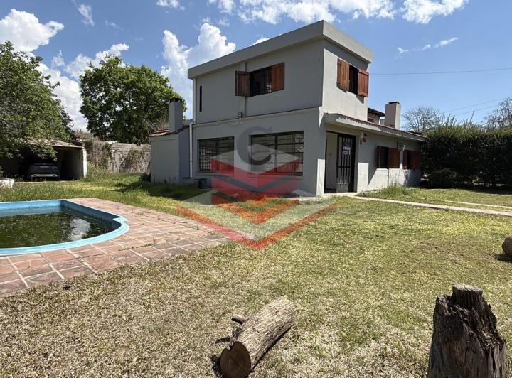 Casa · 138m² · 7 Ambientes · 1 Cochera