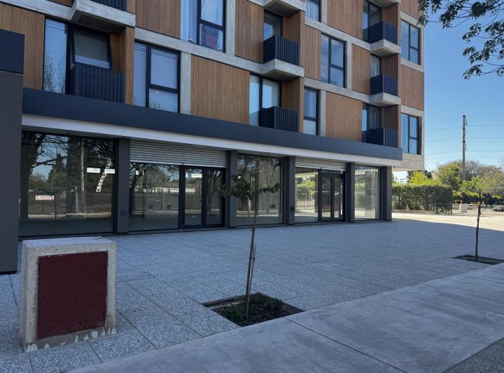 Local comercial · 240m² · 1 Ambiente