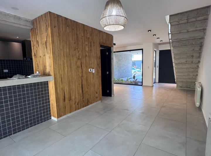Casa · 168m² · 6 Ambientes