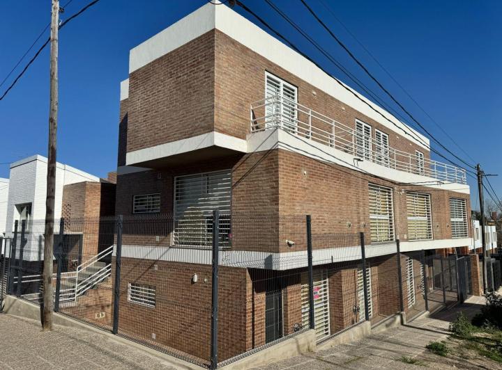 Departamento · 45m² · 2 Ambientes · 1 Cochera