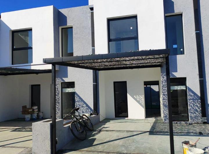 Casa · 80m² · 2 Ambientes · 1 Cochera