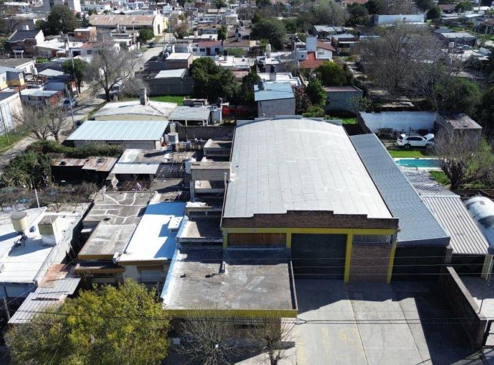 Bodega-Galpón · 400m² · 4 Ambientes