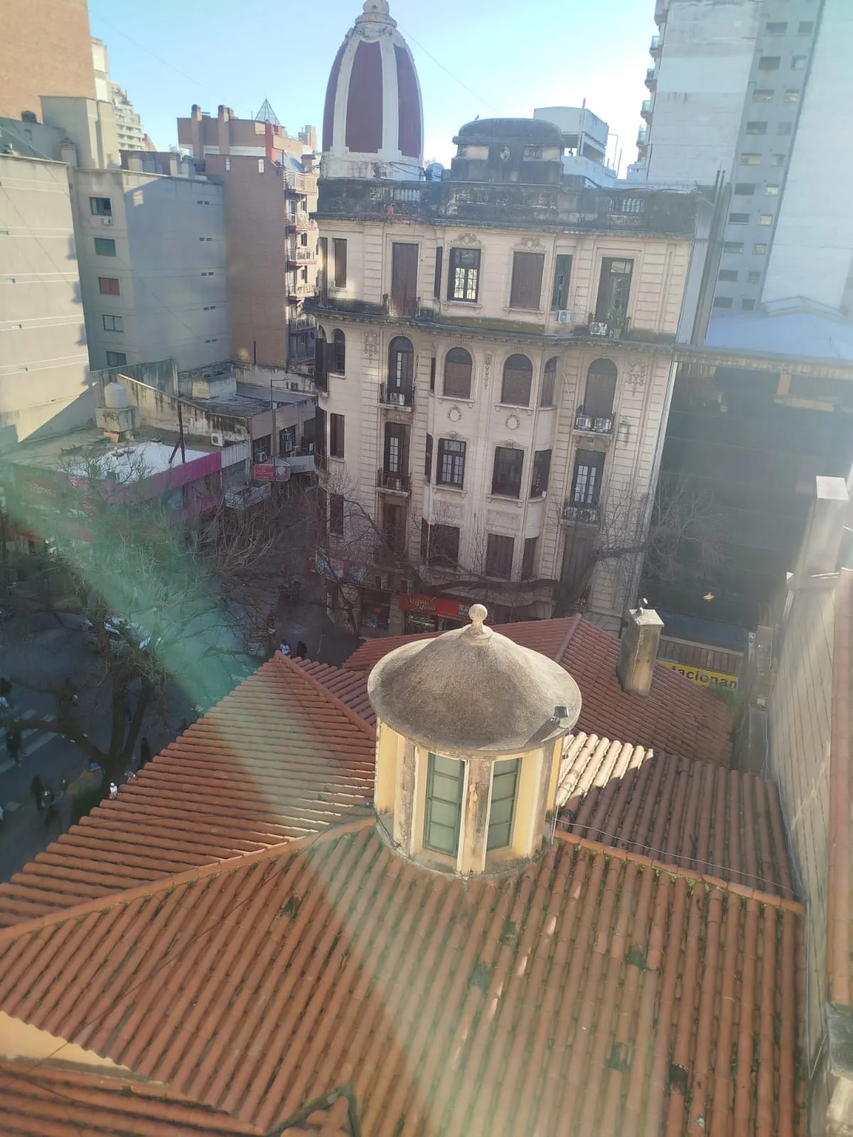 CENTRO, AMPLIO DEPTO. DE 3 DORMT. C/ TERRAZA PROP. BS. AIRES Y CORRIENTES