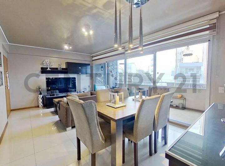 Departamento · 67m² · 3 Ambientes · 1 Cochera