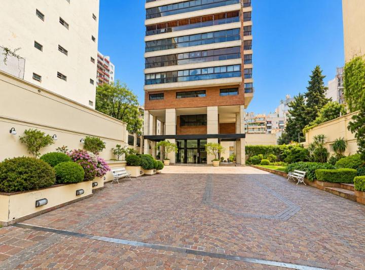 Departamento · 340m² · 6 Ambientes · 4 Cocheras