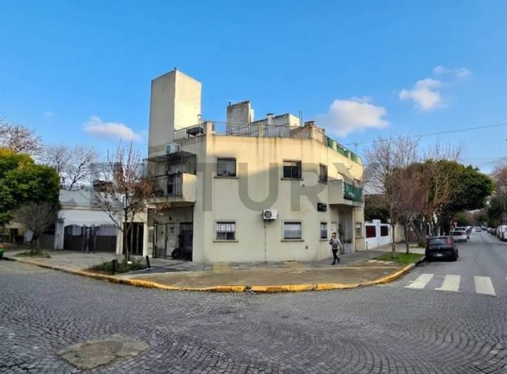 Casa · 46m² · 3 Ambientes · 1 Cochera