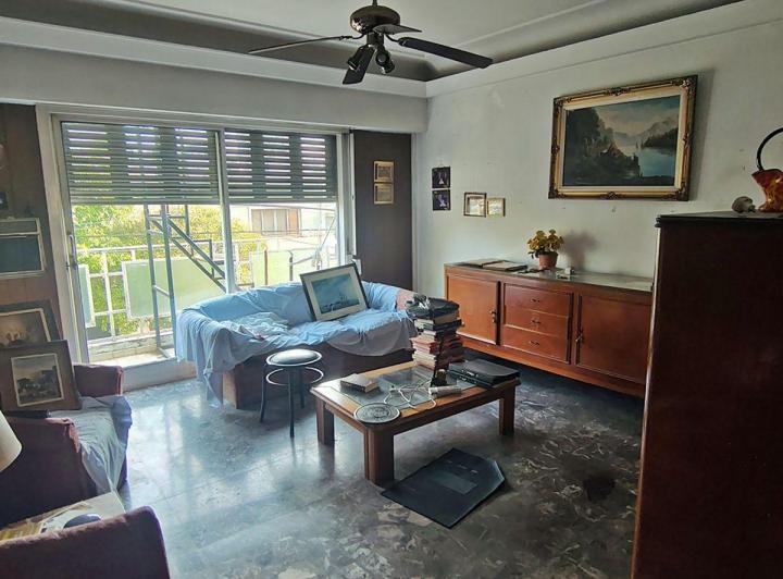 Casa · 308m² · 8 Ambientes · 1 Cochera