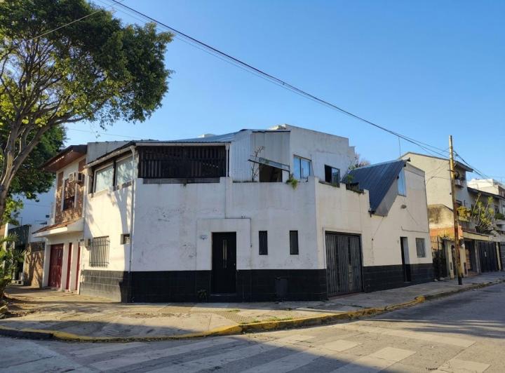 Casa · 150m² · 5 Ambientes · 1 Cochera