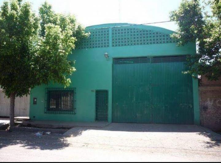Bodega-Galpón · 600m² · 3 Ambientes · 2 Cocheras