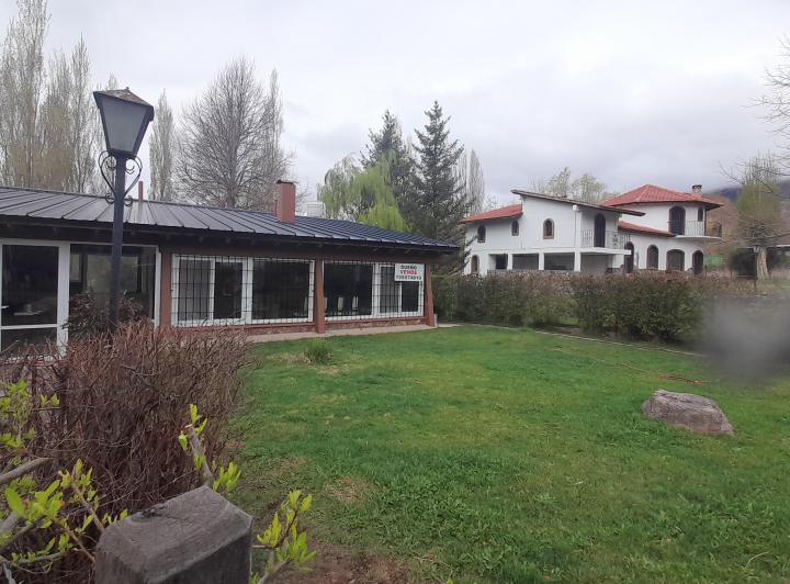 Casa · 165m² · 7 Ambientes · 3 Cocheras