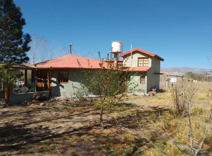 Casa · 120m² · 3 Ambientes · 4 Cocheras