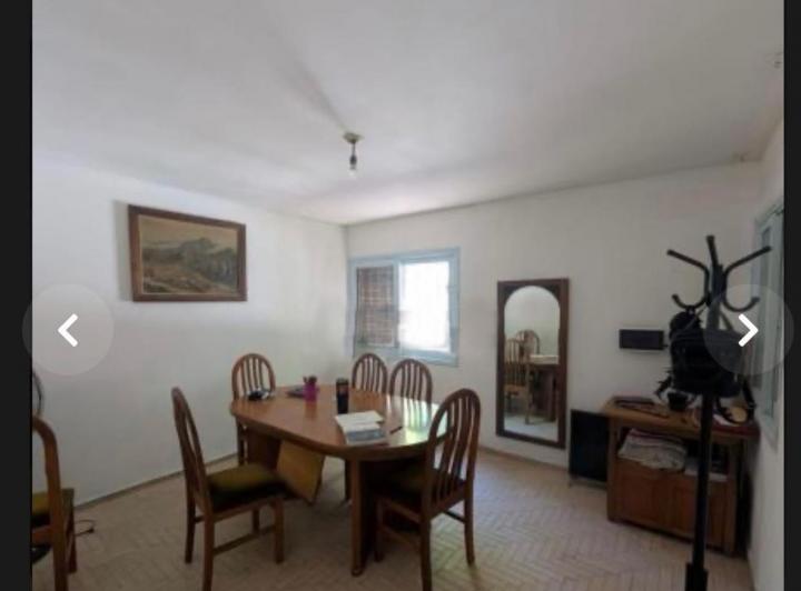 Casa · 140m² · 4 Ambientes · 1 Cochera