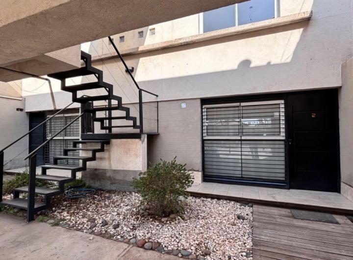 Departamento · 75m² · 4 Ambientes · 1 Cochera
