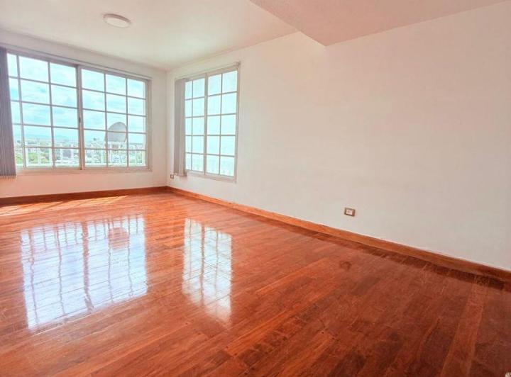 Departamento · 70m² · 2 Ambientes · 1 Cochera
