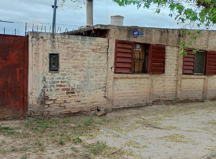 Terreno · 2100m²