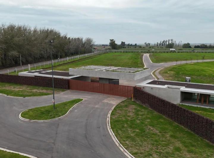 Terreno · 958m²