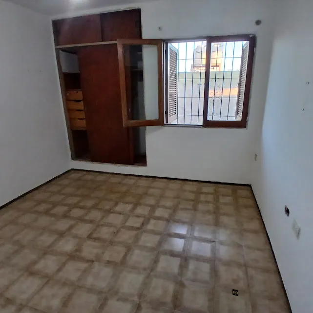 Alta Cba Casa Planta Alta o Depto tipo Piso, 3 dorm c/plac, 2 baños, Garage amplio, Liv/com, coc/com