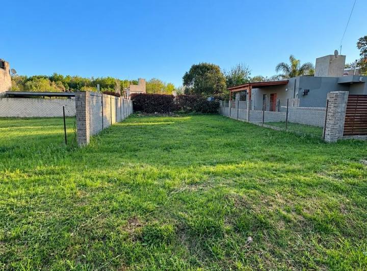 Terreno · 220m²