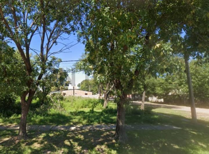 Terreno · 225m²