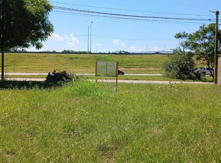 Terreno · 1m² · 1 Ambiente