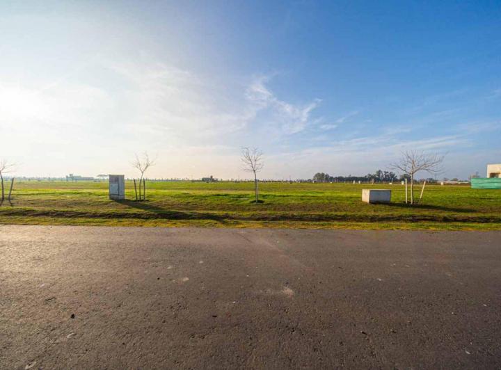 Terreno · 621m²