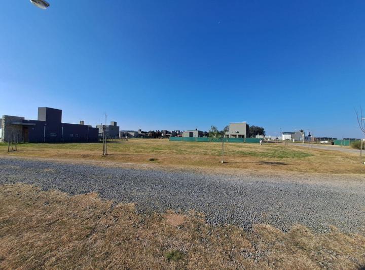 Terreno · 367m²