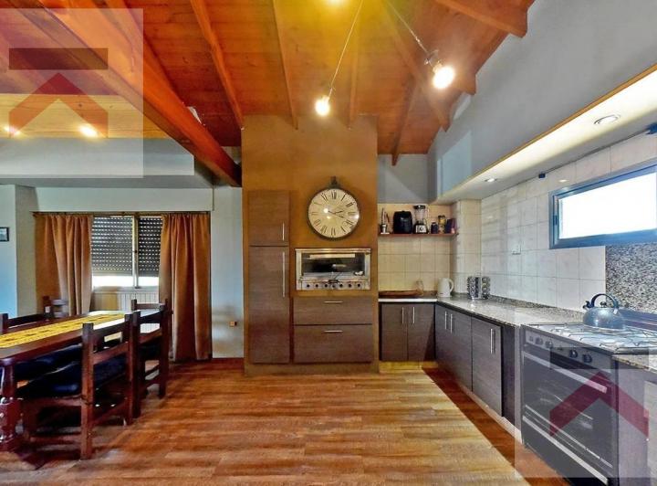 Casa · 160m² · 5 Ambientes