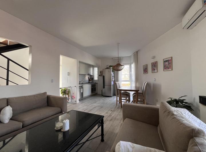 Casa · 122m² · 4 Ambientes · 1 Cochera