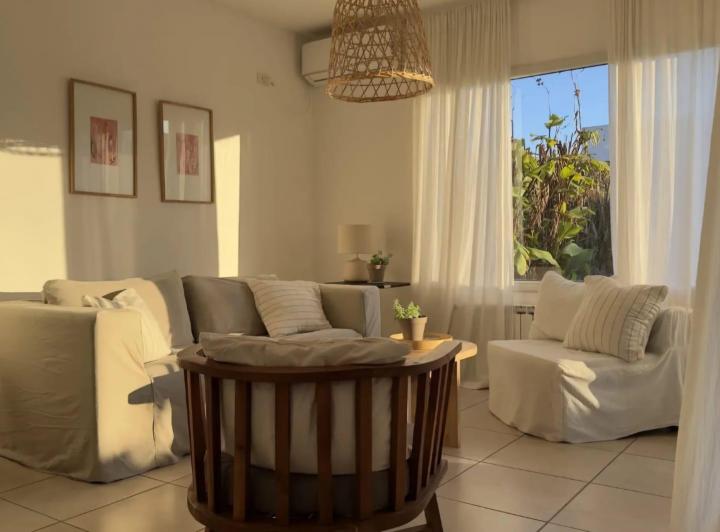 Casa · 110m² · 4 Ambientes · 4 Cocheras