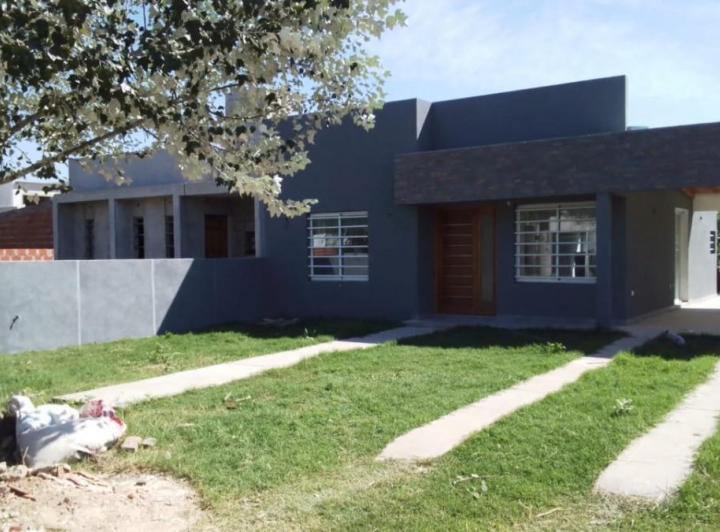 Casa · 110m² · 4 Ambientes · 1 Cochera
