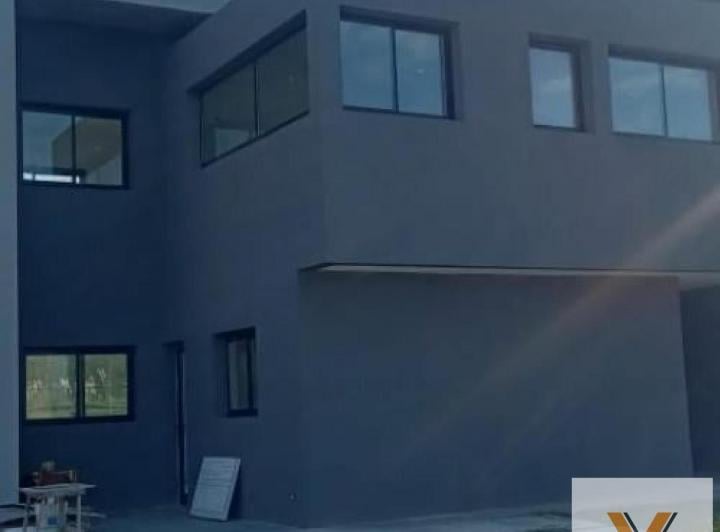 Casa · 220m² · 4 Ambientes · 1 Cochera
