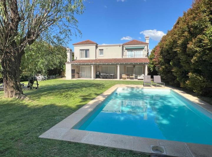 Casa · 186m² · 4 Ambientes