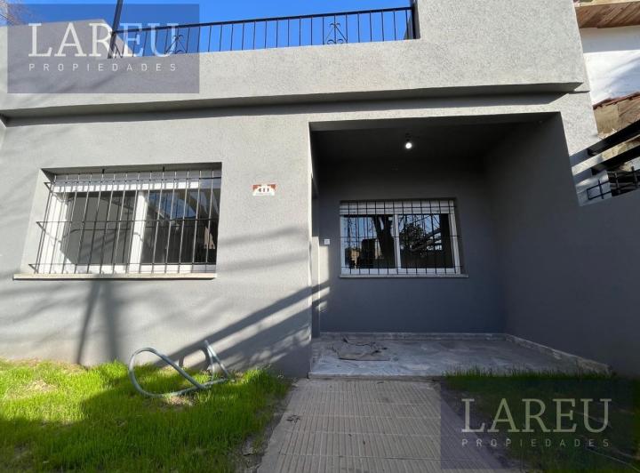 Casa · 183m² · 4 Ambientes · 2 Cocheras