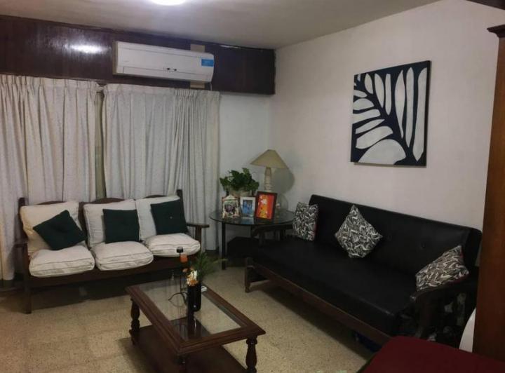 Casa · 170m² · 3 Ambientes · 4 Cocheras