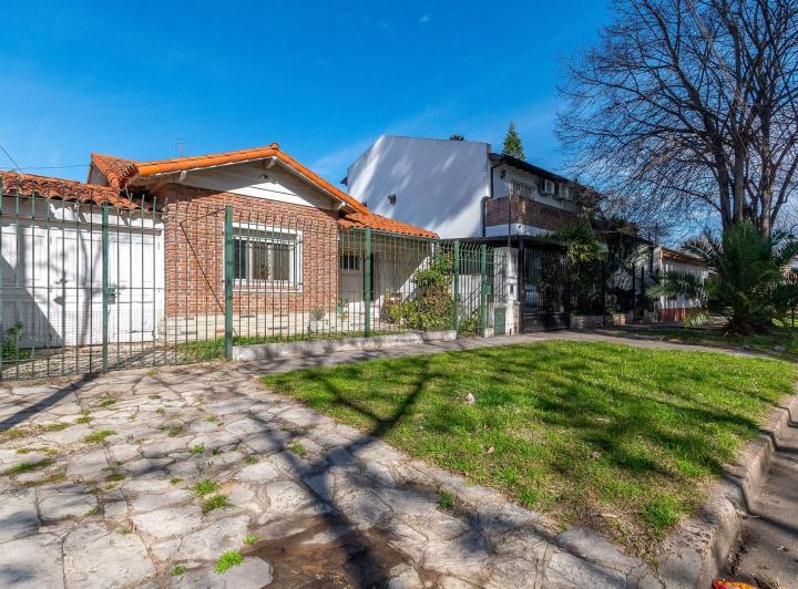Casa · 100m² · 3 Ambientes · 1 Cochera
