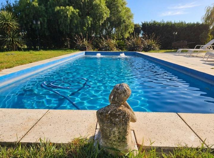 Casa · 249m² · 5 Ambientes · 4 Cocheras