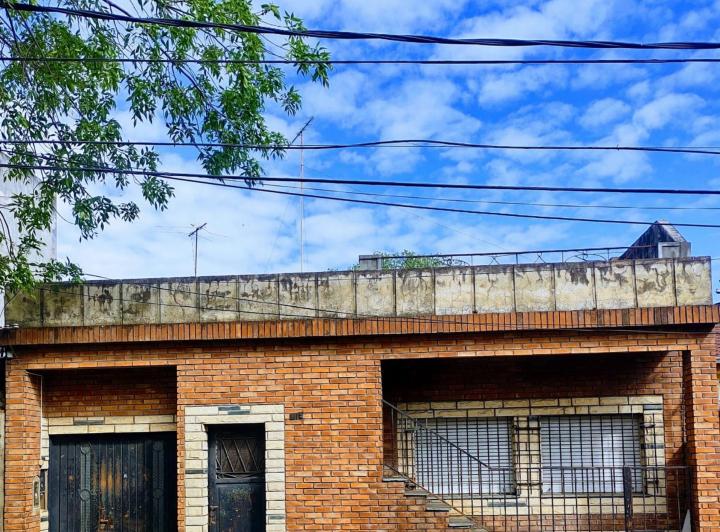 Casa · 172m² · 7 Ambientes · 1 Cochera