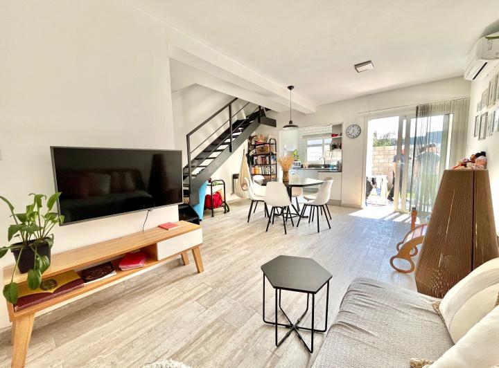 Casa · 90m² · 4 Ambientes · 1 Cochera